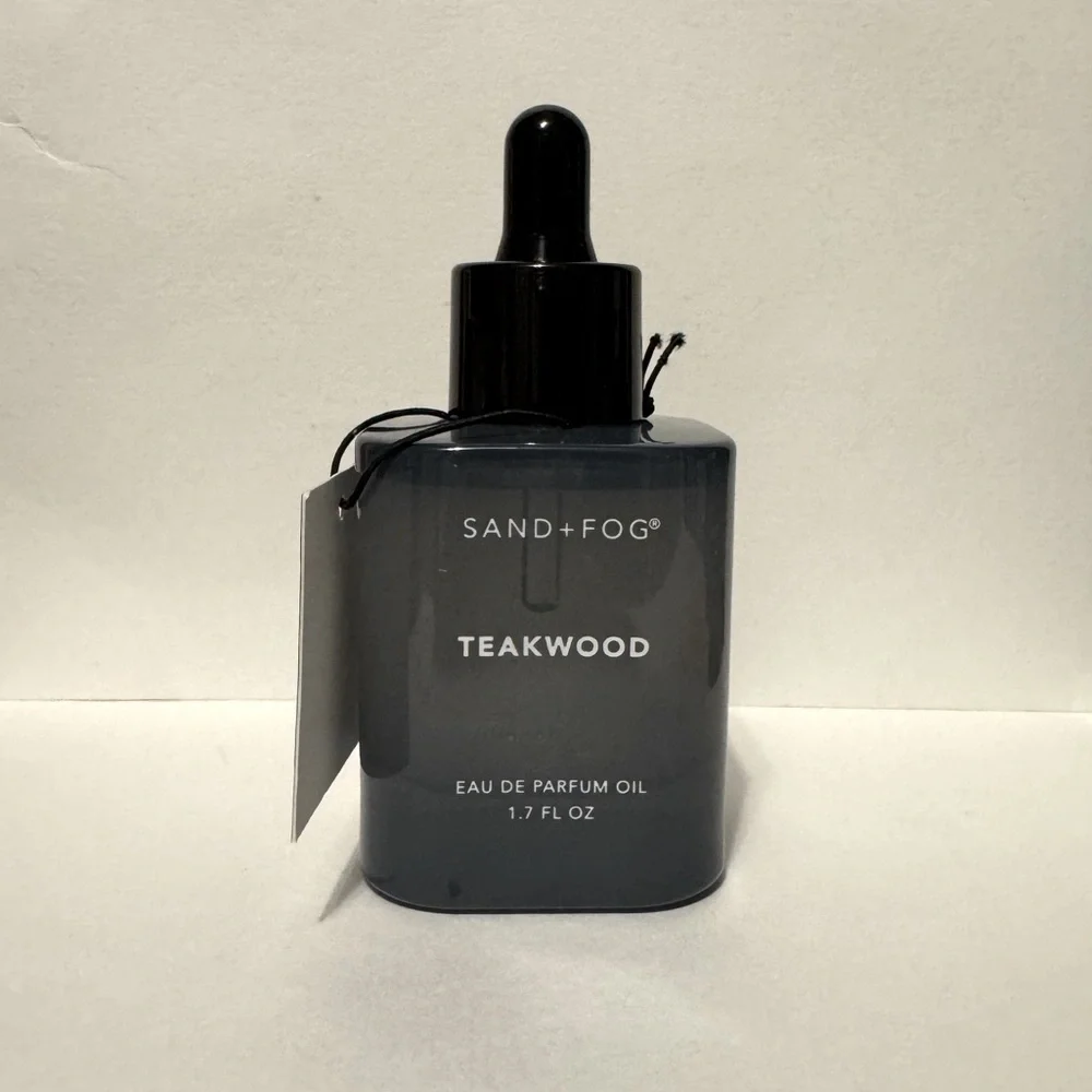 Teakwood Eau de Parfum Oil - Picture 1 of 3